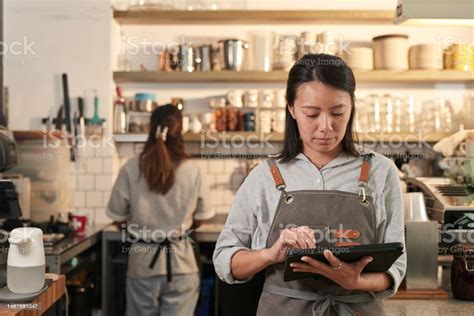 tablet bekas 200 ribuan Pemilik kafe catatan penting tier cepat akses segera image 1