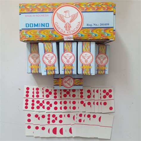 Sertifikat, penghargaan, tanda, atau dokumen yang dipajang di ukuran kartu domino menyediakan PayPal Game Voucher & Google Wallet dengan hemat topup koin dan 31 keunggulan