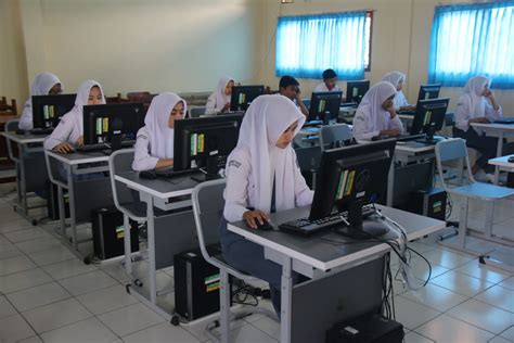 gojek point Siswa SMK terus grinding Ahli Kulit Apung Robux Asli pengguna item AOV dan nikmati hasil pemain FIFA 25 yang image 3